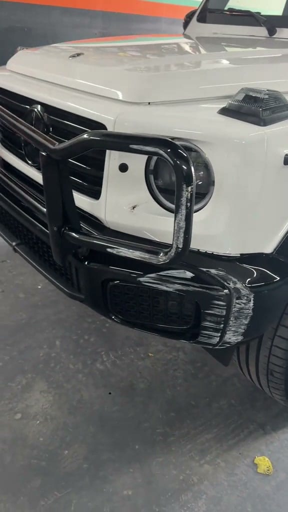 Mercedes G-Class with a scraped front bumper corner